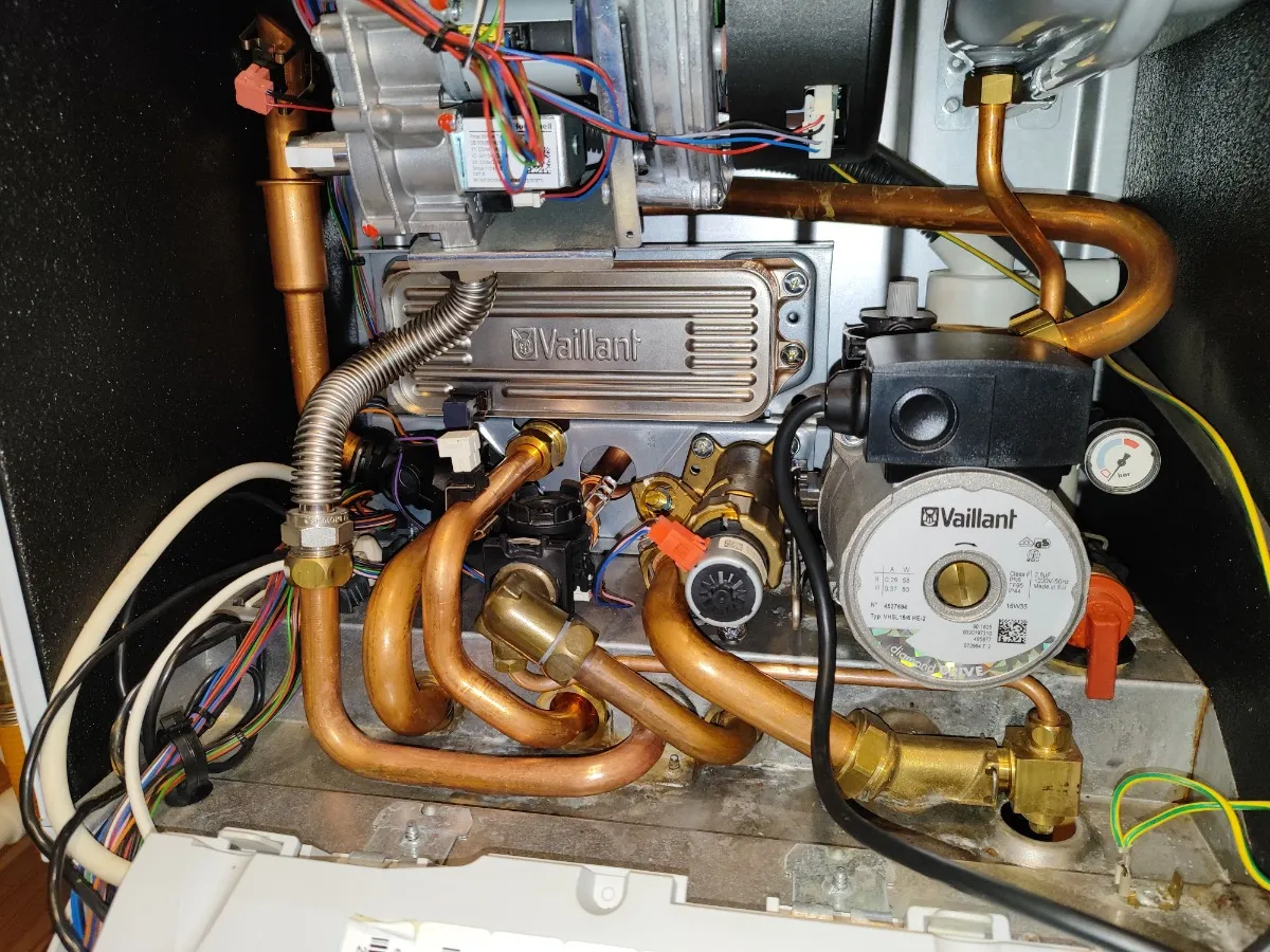 Vaillant Plaka Eşanjör Arka Hidrolik Bağlantı Plakası - 178965  Kombi Yedek Parça ürün görseli 5